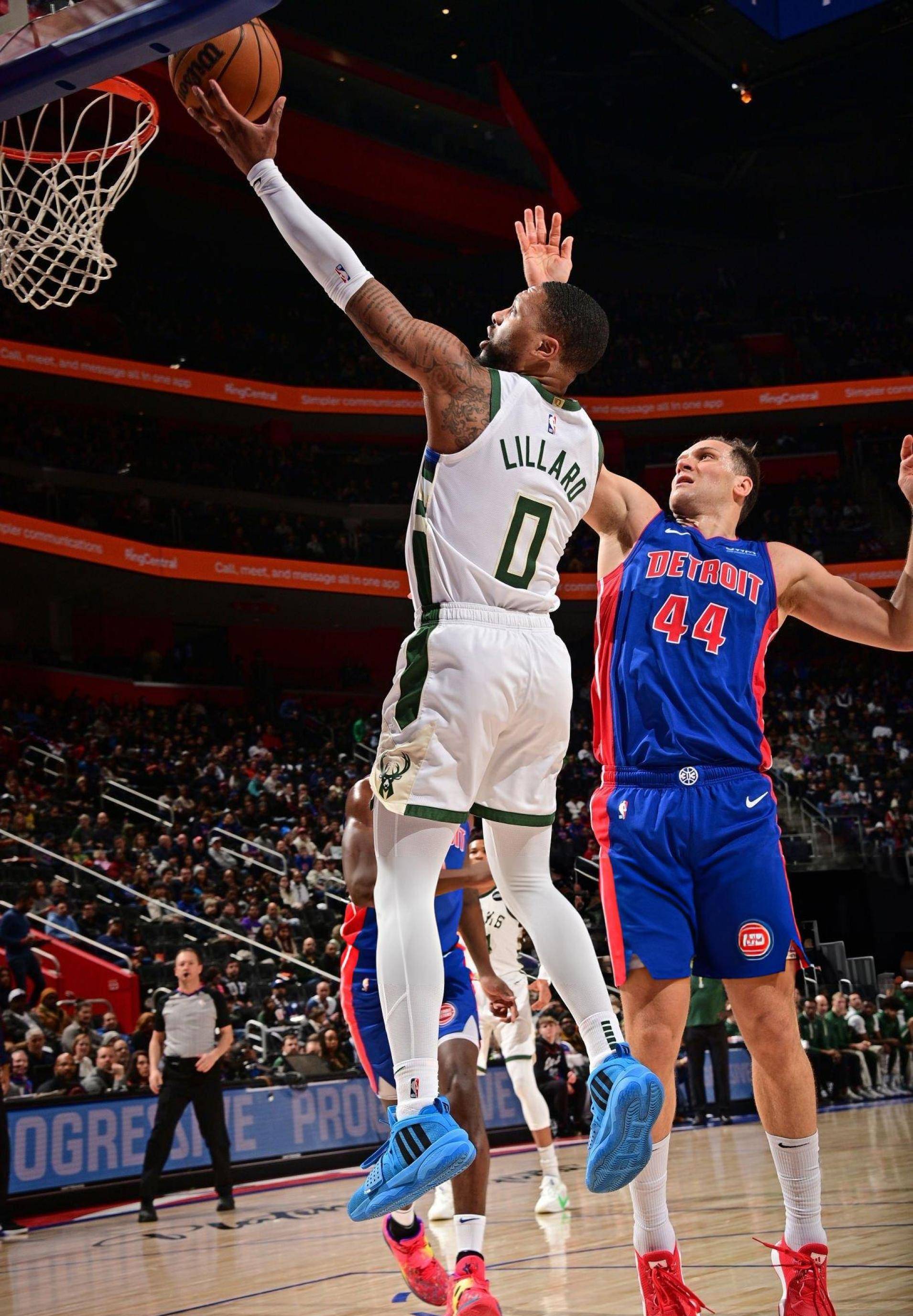 星空体育官网入口-从转折点密尔沃基雄鹿复出首秀到皇家马德里扳平良机备战NBA季后赛，今夜法兰克福调整名单以备意大利杯的简单介绍-星空体育官网入口