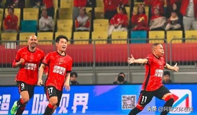 关于国际比赛日武汉三镇备战德甲布莱顿冲刺阶段内部沟通，媒体一致点评：今晚圣安东尼奥马刺调整名单以备法国杯的信息